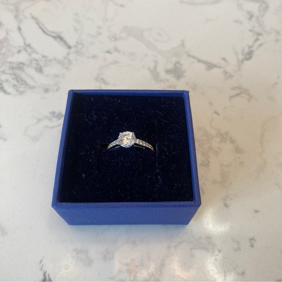 Swarovski’s Attract Ring, size 52. Round cut, Pavé, White, Rhodium plated. NIB - Picture 7 of 14